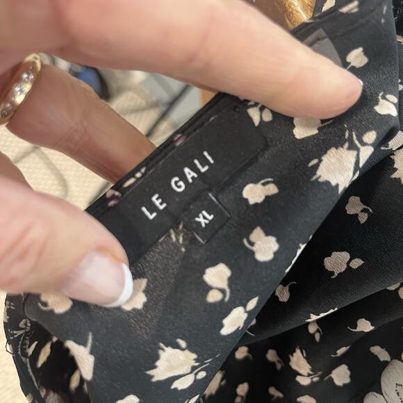 Le Gali Blouse Top size XL Black Red Purple Floral Ruffle Peasant Style Womens - Picture 9 of 9